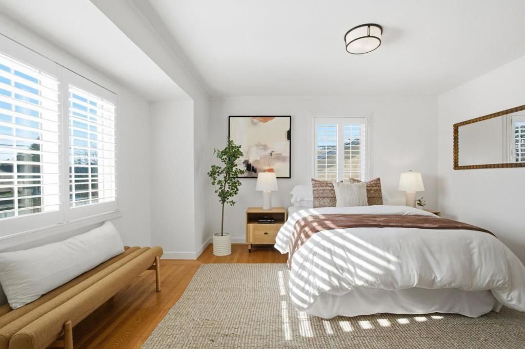 Image 12 of property listing at 957 E Grant Place, San Mateo, CA 94402