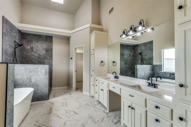 9986 Copeland Place, Pilot Point, TX 76258