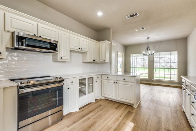 9986 Copeland Place, Pilot Point, TX 76258