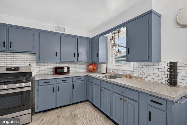 1127 JAMAICA RD, Lancaster, PA 17602