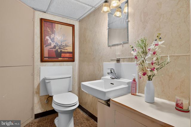 1127 JAMAICA RD, Lancaster, PA 17602