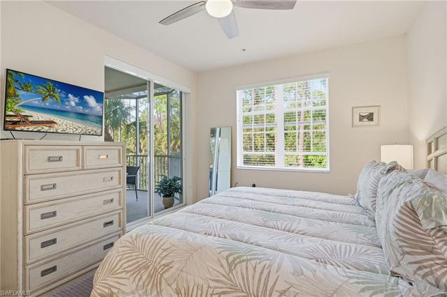 4873 Hampshire CT # 104, Naples, FL 34112