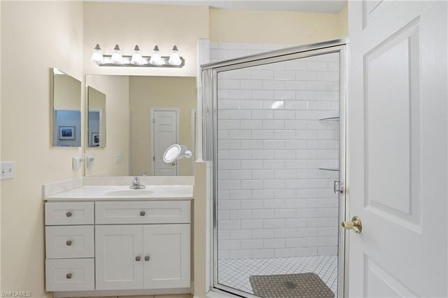 4873 Hampshire CT # 104, Naples, FL 34112