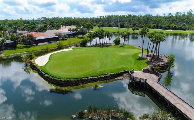 4873 Hampshire CT # 104, Naples, FL 34112