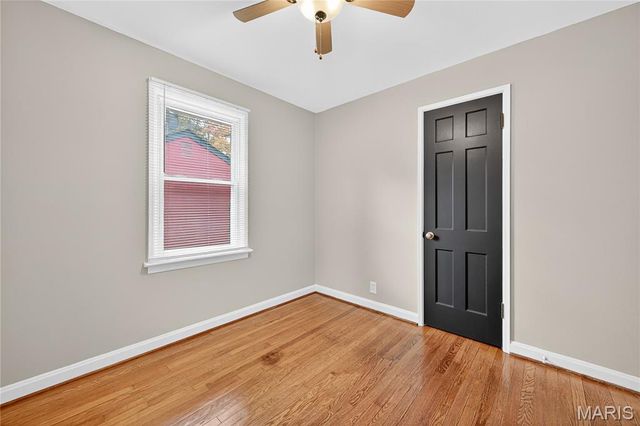 2000 Falcon Drive, St Louis, MO 63133