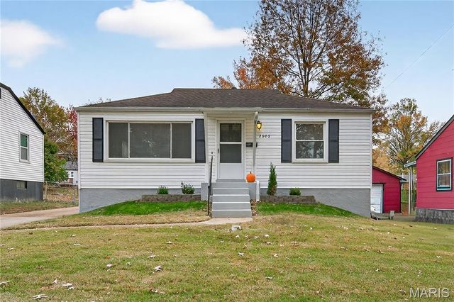 2000 Falcon Drive, St Louis, MO 63133