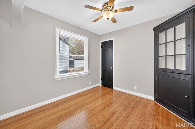 2000 Falcon Drive, St Louis, MO 63133