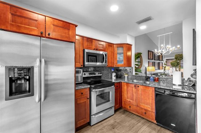 10305 SW 154th Cir Ct 26, Miami, FL 33196