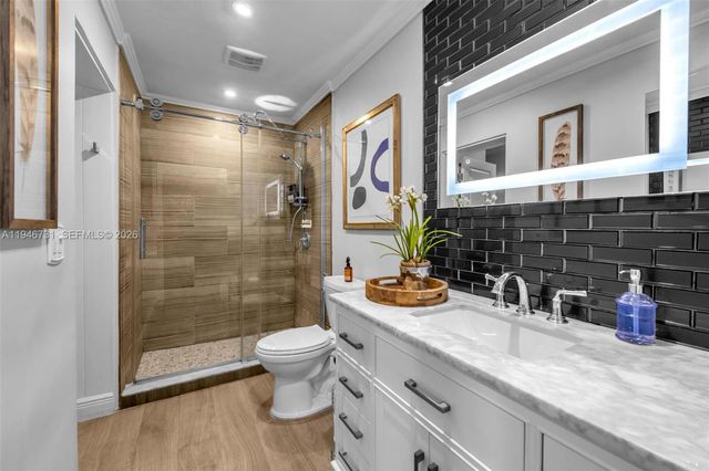 10305 SW 154th Cir Ct 26, Miami, FL 33196