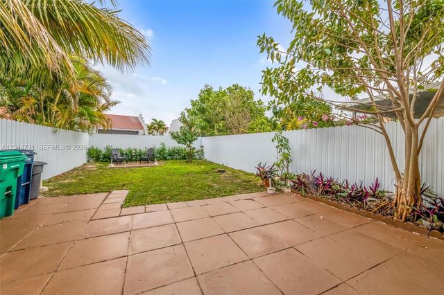 10305 SW 154th Cir Ct 26, Miami, FL 33196