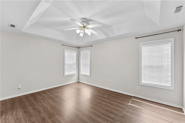 482 Clearwood Avenue, Springdale, AR 72764