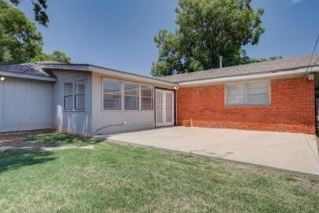 2611 49th Street, Lubbock, TX 79413