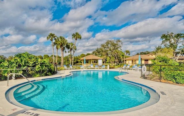 7186 LAKESIDE DRIVE, Sarasota, FL 34243