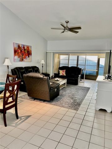7186 LAKESIDE DRIVE, Sarasota, FL 34243