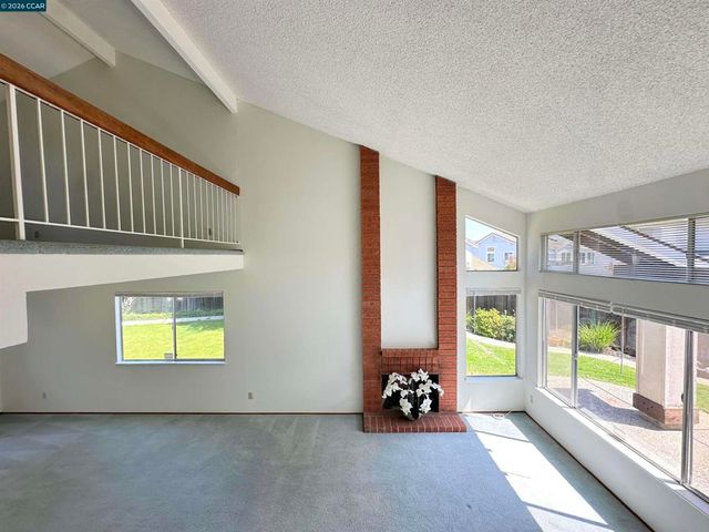 4864 Shadowfalls Dr, Martinez, CA 94553