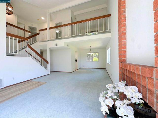 4864 Shadowfalls Dr, Martinez, CA 94553