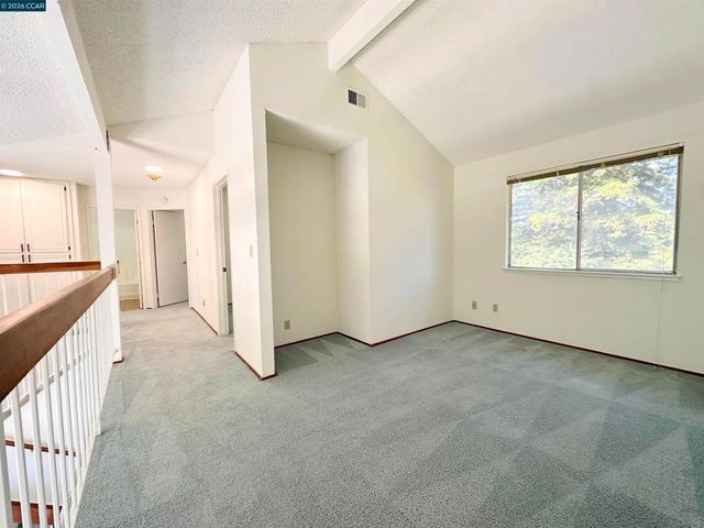 4864 Shadowfalls Dr, Martinez, CA 94553