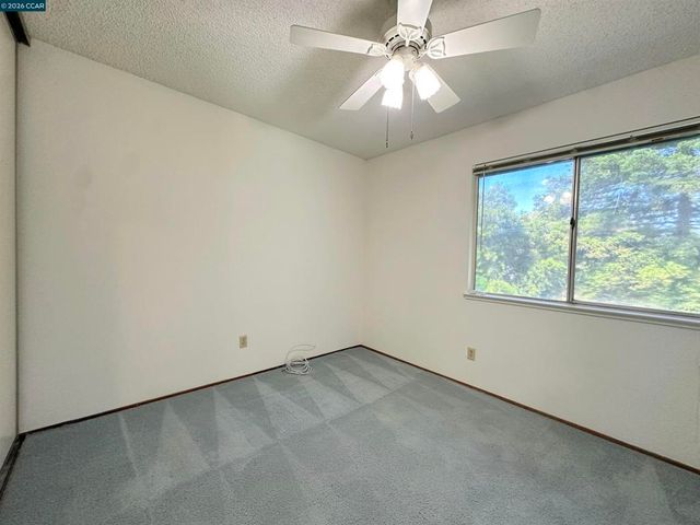 4864 Shadowfalls Dr, Martinez, CA 94553
