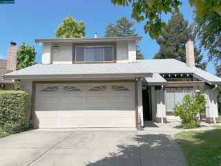 4864 Shadowfalls Dr, Martinez, CA 94553