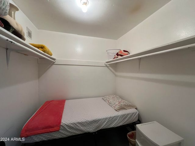 9502 N 2ND Place, Phoenix, AZ 85020