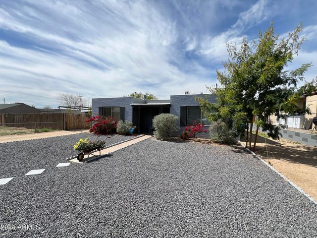 9502 N 2ND Place, Phoenix, AZ 85020