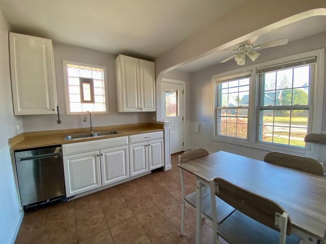 132 N Center Street, Bensenville, IL 60106