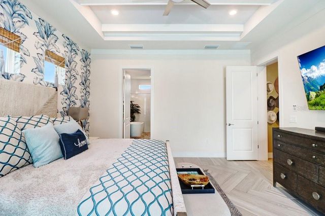 9260 SANDERS TREE LOOP, Wesley Chapel, FL 33545
