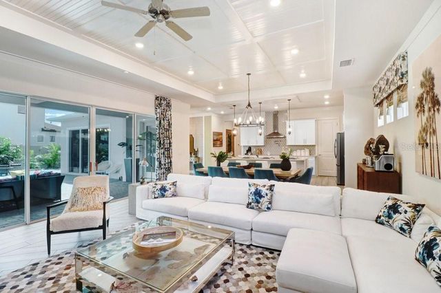 9260 SANDERS TREE LOOP, Wesley Chapel, FL 33545