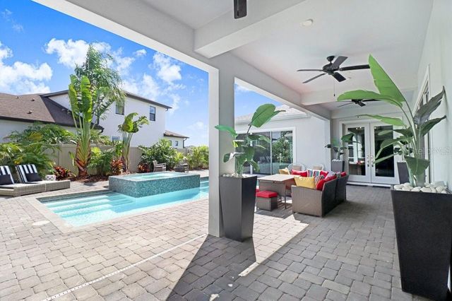 9260 SANDERS TREE LOOP, Wesley Chapel, FL 33545