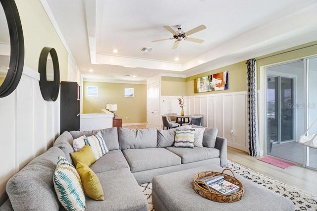 9260 SANDERS TREE LOOP, Wesley Chapel, FL 33545