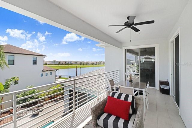 9260 SANDERS TREE LOOP, Wesley Chapel, FL 33545