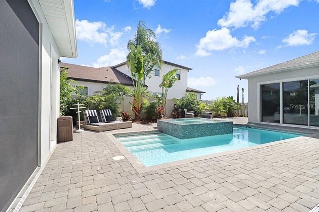 9260 SANDERS TREE LOOP, Wesley Chapel, FL 33545
