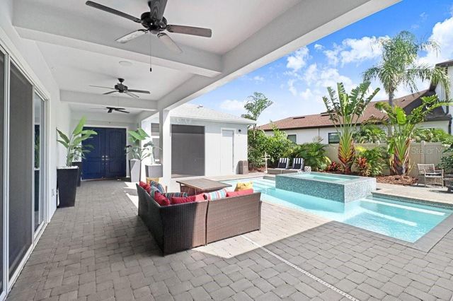 9260 SANDERS TREE LOOP, Wesley Chapel, FL 33545