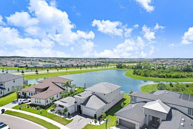 9260 SANDERS TREE LOOP, Wesley Chapel, FL 33545
