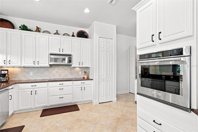 662 SHOREHAVEN DR, Poinciana, FL 34759
