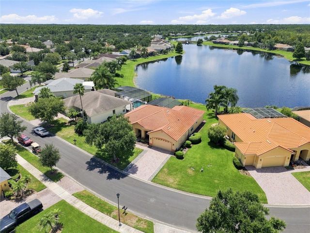 662 SHOREHAVEN DR, Poinciana, FL 34759