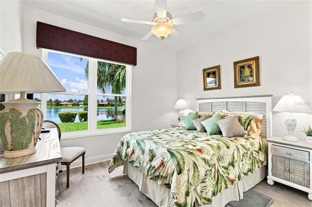 662 SHOREHAVEN DR, Poinciana, FL 34759