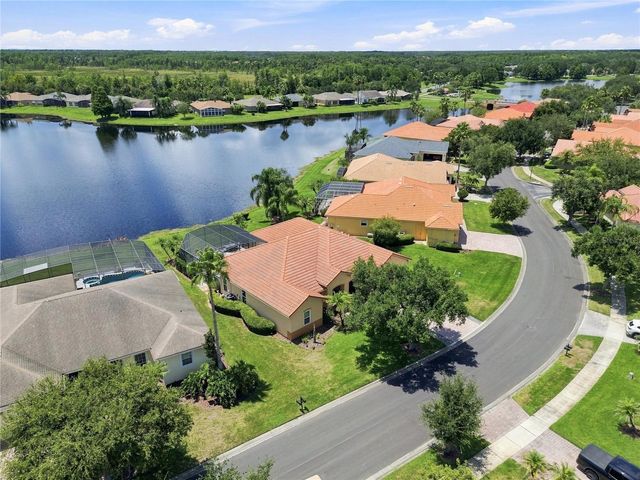 662 SHOREHAVEN DR, Poinciana, FL 34759