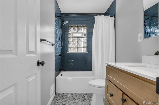 10036 Ruth Avenue, Allen Park, MI 48101