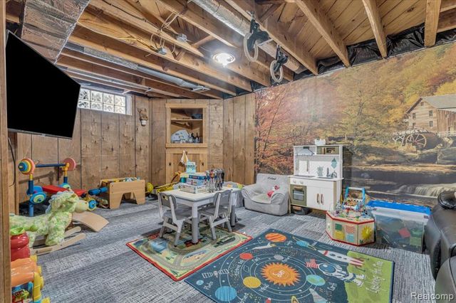 10036 Ruth Avenue, Allen Park, MI 48101