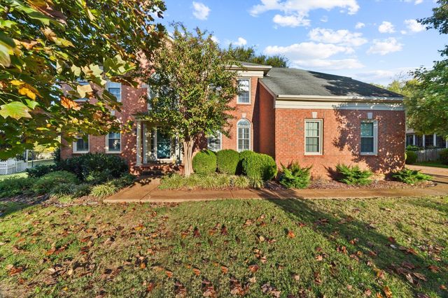 230 Lancelot Ln, Franklin, TN 37064