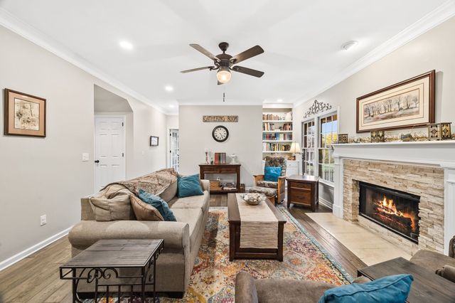 230 Lancelot Ln, Franklin, TN 37064