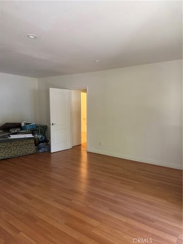 302 S Miraleste 11, San Pedro, CA 90732