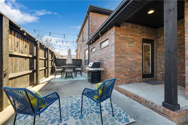 529 N Salem Road, Fayetteville, AR 72704