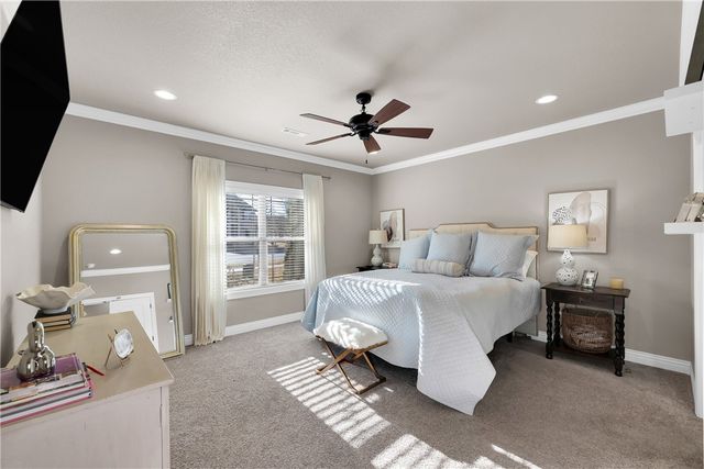 529 N Salem Road, Fayetteville, AR 72704