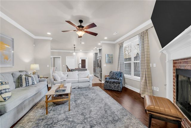 529 N Salem Road, Fayetteville, AR 72704