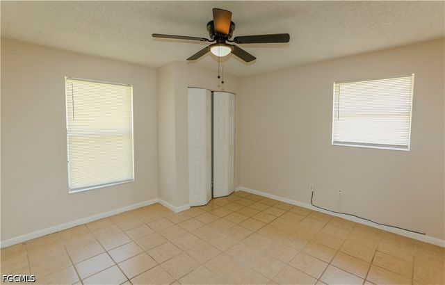3307 SE 15th PL 2, Cape Coral, FL 33904