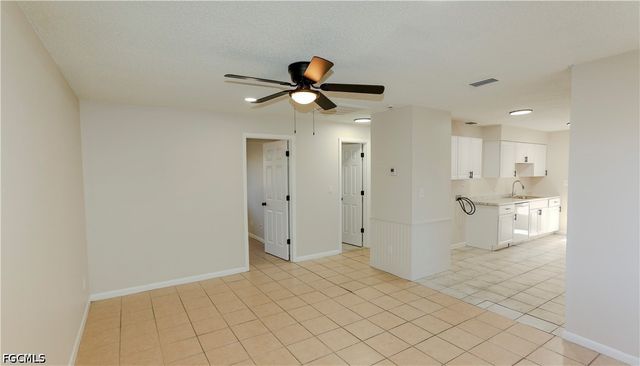 3307 SE 15th PL 2, Cape Coral, FL 33904