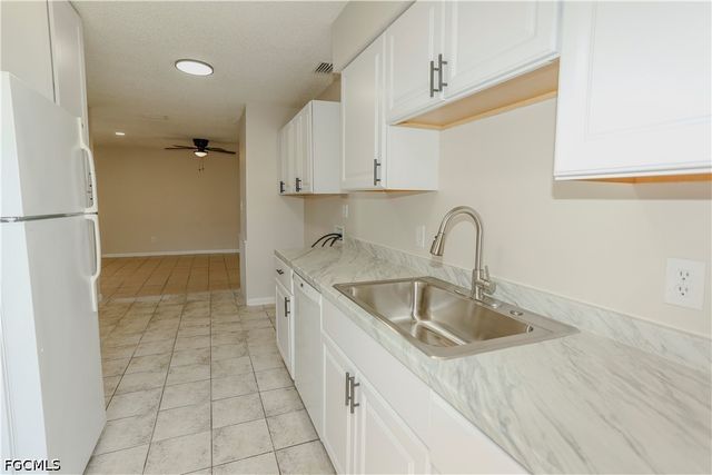 3307 SE 15th PL 2, Cape Coral, FL 33904
