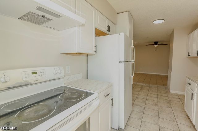 3307 SE 15th PL 2, Cape Coral, FL 33904
